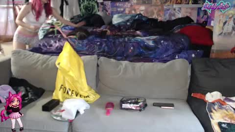 Snapshot of likemyashe chatting on 12/02/24, 08:00 LikeMyAshe online show from 12/02/24, 08:00