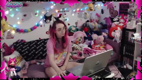 Snapshot of likemyashe chatting on 01/20/25, 06:10 LikeMyAshe online show from 01/20/25, 06:10