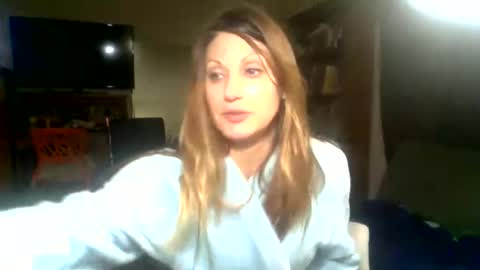 Snapshot of likerightnow chatting on 12/15/25, 09:30 likerightnow online show from 12/15/25, 09:30