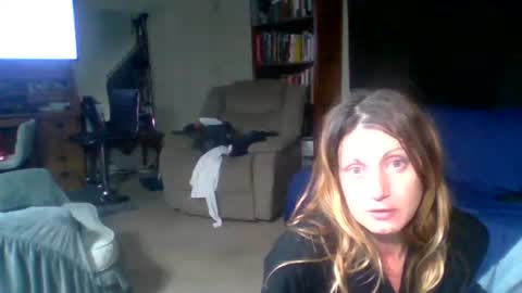 Snapshot of likerightnow chatting on 01/07/26, 11:12 likerightnow online show from 01/07/26, 11:12