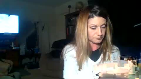 Snapshot of likerightnow chatting on 01/12/26, 01:05 likerightnow online show from 01/12/26, 01:05