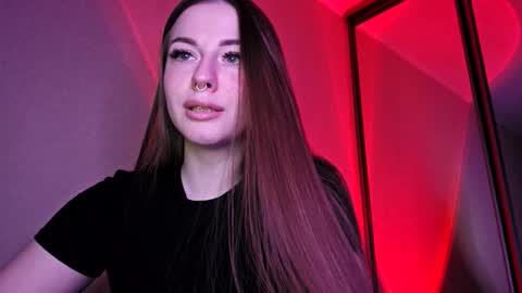 Snapshot of lil___dii chatting on 02/19/26, 08:05 didi online show from 02/19/26, 08:05