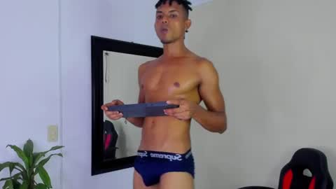 Snapshot of lil___king chatting on 07/30/26, 04:00 Lil KIng online show from 07/30/26, 04:00