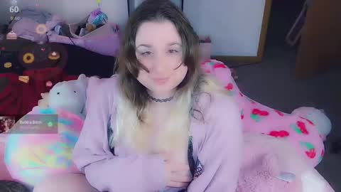 Snapshot of lil_alison_heart chatting on 11/08/25, 02:39 Lil Alison Heart online show from 11/08/25, 02:39