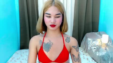 Snapshot of lil_fantacy chatting on 05/23/26, 02:43 LILY online show from 05/23/26, 02:43