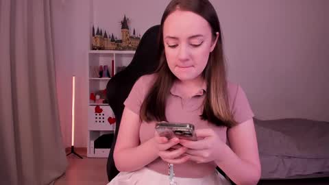 for free registration 3  online show from 02/16/25, 06:21