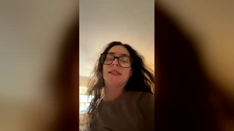 Lily Rose online show from 04/23/26, 07:27