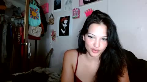 lil_luluvert online show from 04/11/26, 03:22