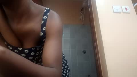 Snapshot of lil_paula chatting on 06/29/26, 05:35 serenity online show from 06/29/26, 05:35