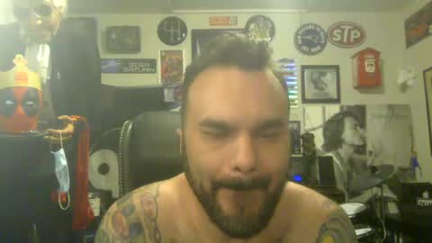 Snapshot of lil_tea_break_6996 chatting on 07/26/26, 04:42 t online show from 07/26/26, 04:42