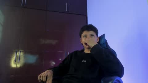 Snapshot of lil_yei66 chatting on 04/06/26, 09:05 Lil Yei online show from 04/06/26, 09:05