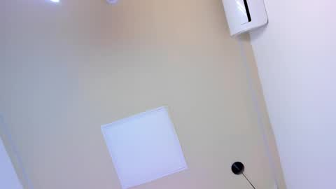 L I L A   online show from 02/27/25, 02:42