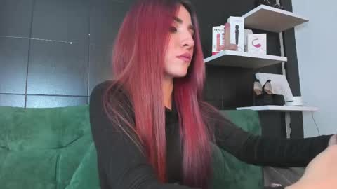 Lila online show from 09/27/25, 05:23