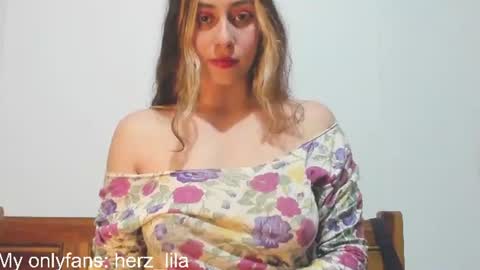 Snapshot of lila_herz chatting on 07/23/26, 02:42 Ren online show from 07/23/26, 02:42