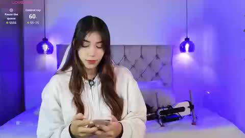lila_min online show from 09/11/25, 01:55