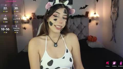 lila_min online show from 10/10/25, 02:05