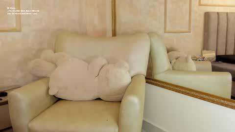 lila bailey  online show from 03/04/25, 01:45