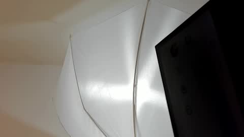 lila bailey  online show from 10/09/25, 07:45