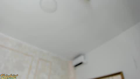 lila bailey  online show from 10/17/25, 07:38