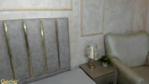 lila bailey  online show from 10/18/25, 07:36