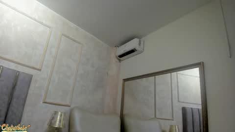 lila bailey  online show from 11/05/25, 07:58