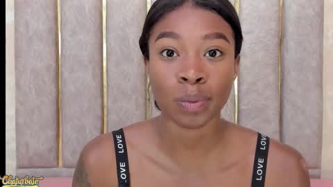 lila bailey  online show from 11/10/25, 07:57