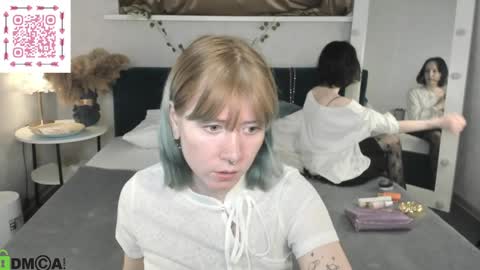 Snapshot of lilac_muse chatting on 05/30/26, 03:14 Lili online show from 05/30/26, 03:14