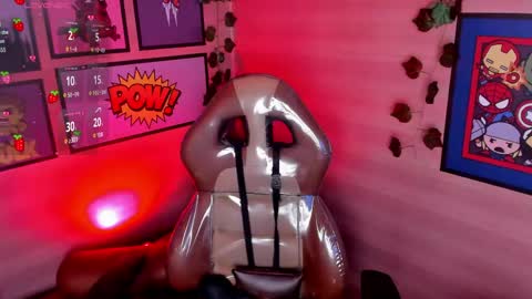 Snapshot of lilameow222 chatting on 04/27/26, 02:04 Lila online show from 04/27/26, 02:04