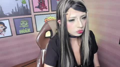 Snapshot of lilameow222 chatting on 07/11/26, 03:37 Lila online show from 07/11/26, 03:37