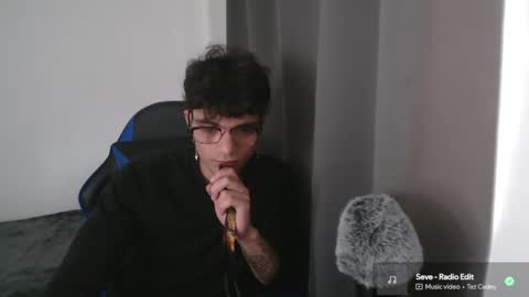 Snapshot of lilankore chatting on 02/20/25, 05:18 Yeh online show from 02/20/25, 05:18