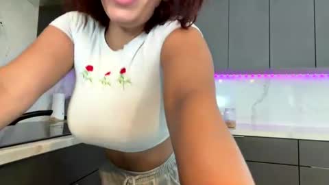 Snapshot of lilbeccaxo chatting on 07/16/26, 03:40 Rebecca online show from 07/16/26, 03:40