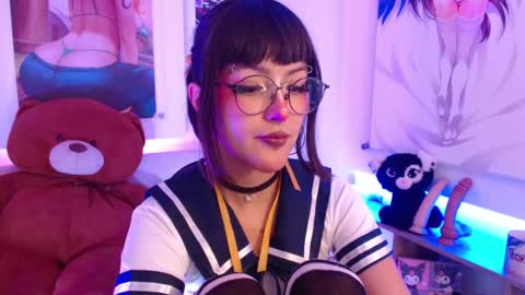 lilcandy19 online show from 09/11/25, 12:05