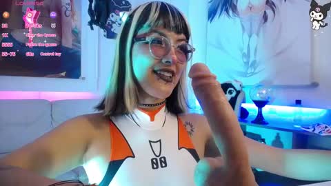 lilcandy19 online show from 10/30/25, 12:28