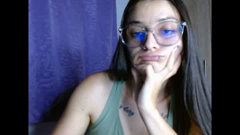 Snapshot of lilcoralinne_0 chatting on 07/03/26, 01:23 Valeri Villalobos IG villa lobosvaleri online show from 07/03/26, 01:23