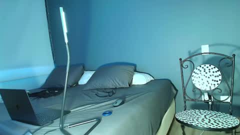 Dante online show from 12/24/24, 10:39