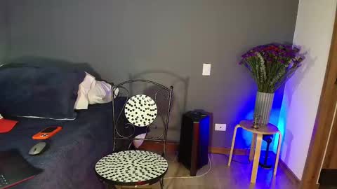 Dante online show from 12/31/24, 01:26