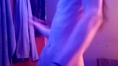 Snapshot of lildman420 chatting on 10/19/25, 02:23 lildman420 online show from 10/19/25, 02:23