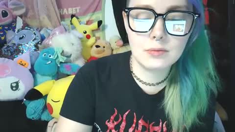 Snapshot of lilemmy1999 chatting on 12/11/24, 04:53 emily ryanson online show from 12/11/24, 04:53