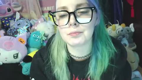 Snapshot of lilemmy1999 chatting on 12/11/24, 07:57 emily ryanson online show from 12/11/24, 07:57