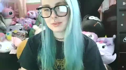 Snapshot of lilemmy1999 chatting on 02/25/25, 05:25 emily ryanson online show from 02/25/25, 05:25