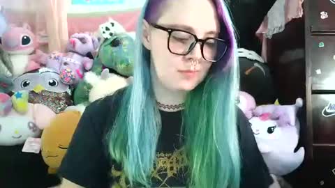 Snapshot of lilemmy1999 chatting on 02/25/25, 08:30 emily ryanson online show from 02/25/25, 08:30