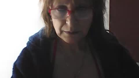 lilieth online show from 10/16/25, 06:42