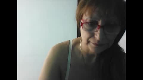 lilieth online show from 10/20/25, 06:41
