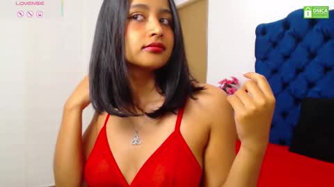Snapshot of lili666_ chatting on 02/15/26, 03:36 Lili online show from 02/15/26, 03:36