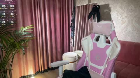 Lili online show from 04/05/26, 12:46