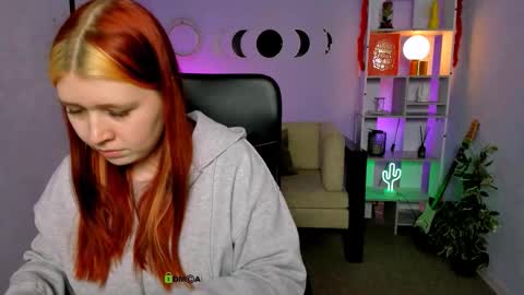 Lili online show from 03/18/26, 01:14