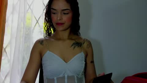 lili_evanss online show from 04/13/26, 05:29