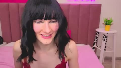 Snapshot of lili_flowerr chatting on 05/28/26, 11:40 Lilli follow me kiss online show from 05/28/26, 11:40