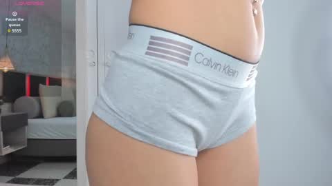 lili online show from 02/22/25, 01:35