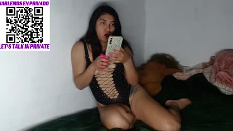 Snapshot of lili_hot_1 chatting on 04/14/26, 04:07 lili_hot_1 online show from 04/14/26, 04:07